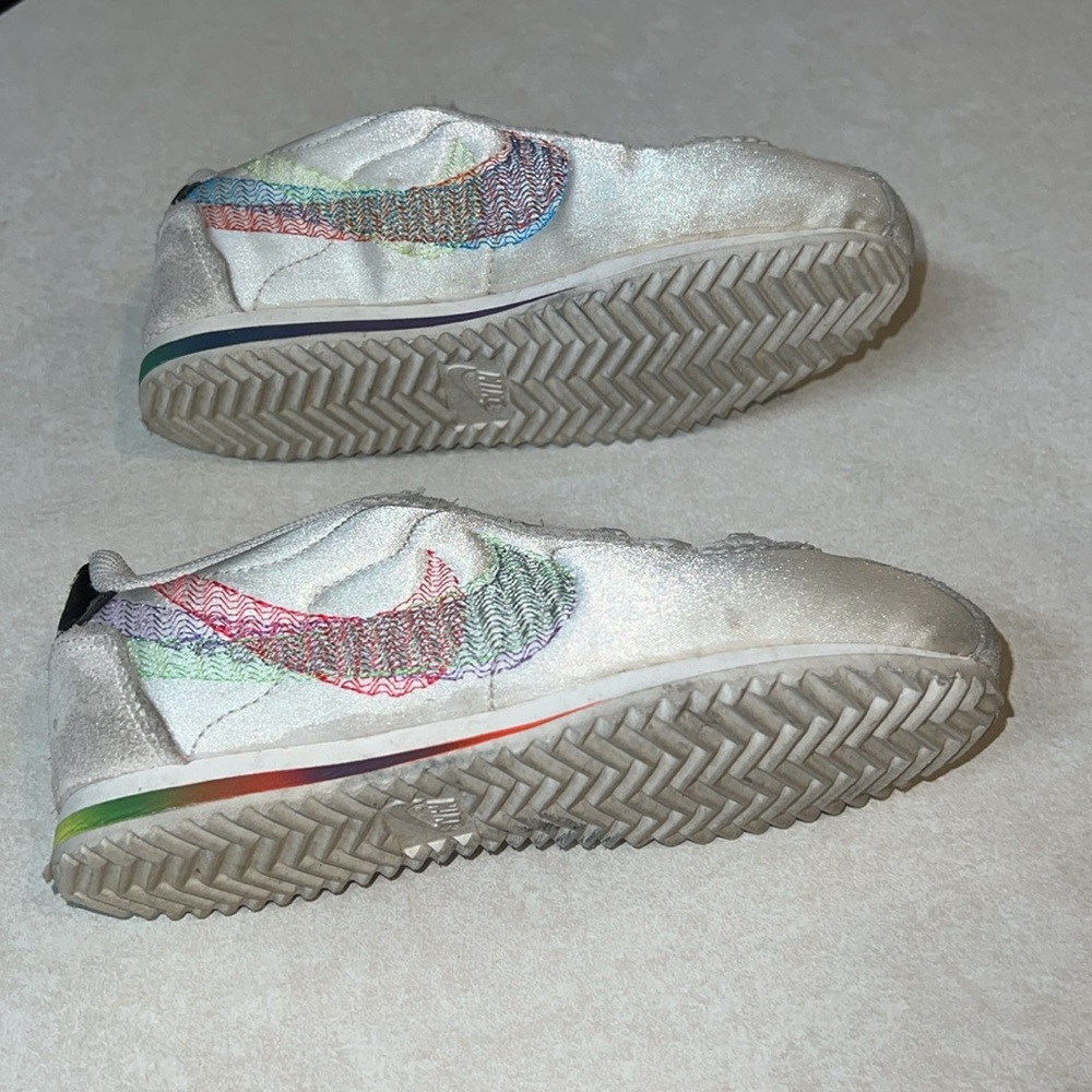 Nike Cortez Be True kids size 13C style DX6918-100